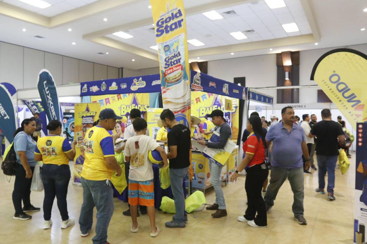 Algunos podrán degustar de ricas baleadas Gold Star.