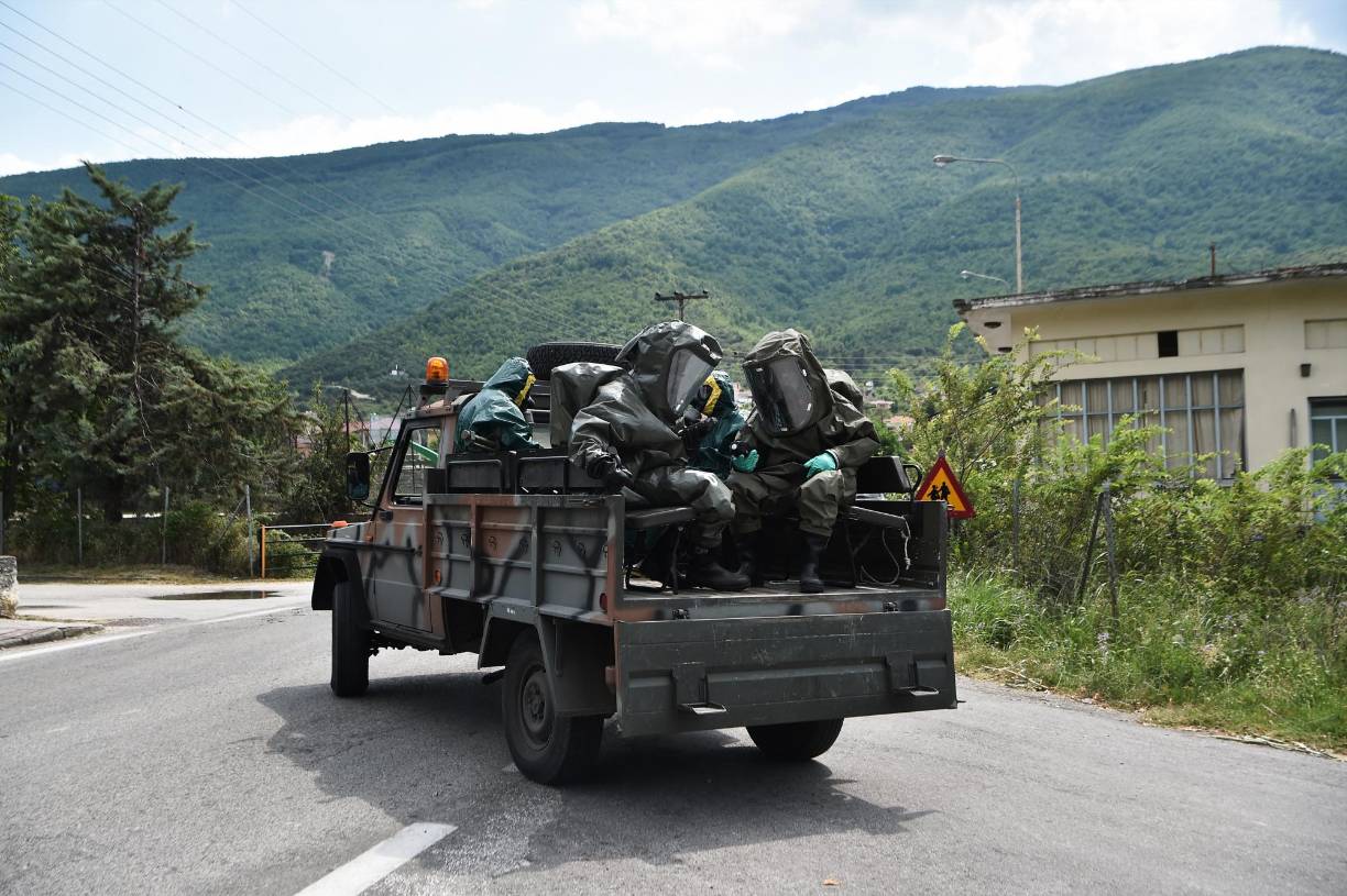 Testigos dijeron haber visto el avión en llamas y escuchado explosiones.