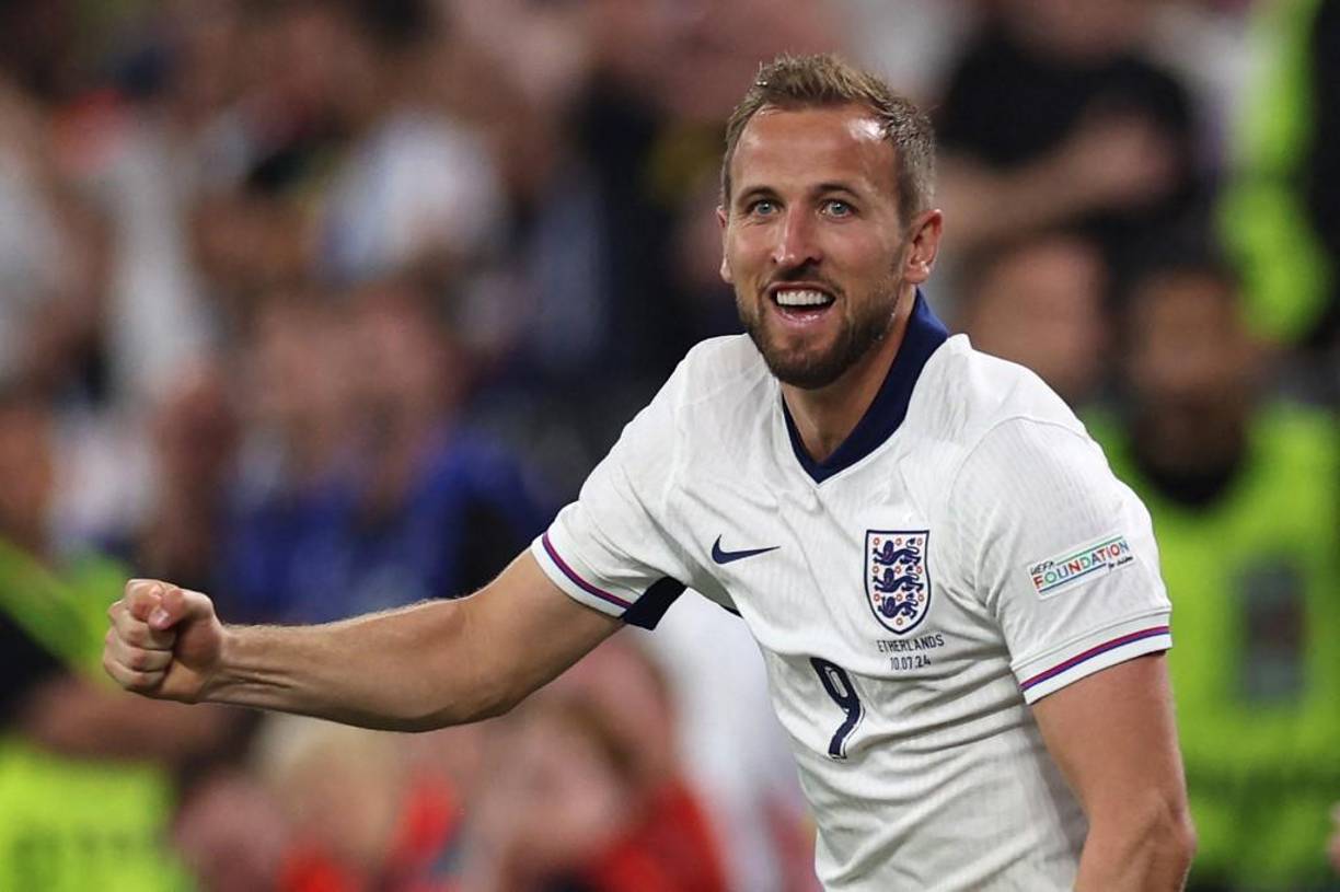 Harry Kane: fue finalista con Inglaterra en la Euro 2024 y marcó un total de 56 goles en la temporada, eso lo hace aparecer en la lista.