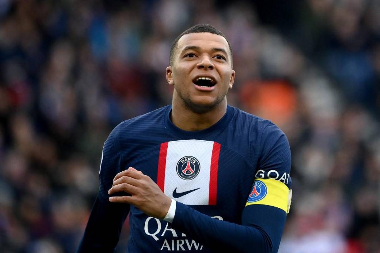 Kylian Mbappé nuevamente aparece en la órbita del Real Madrid ya que al parecer no desea continuar en el París Saint Germain.