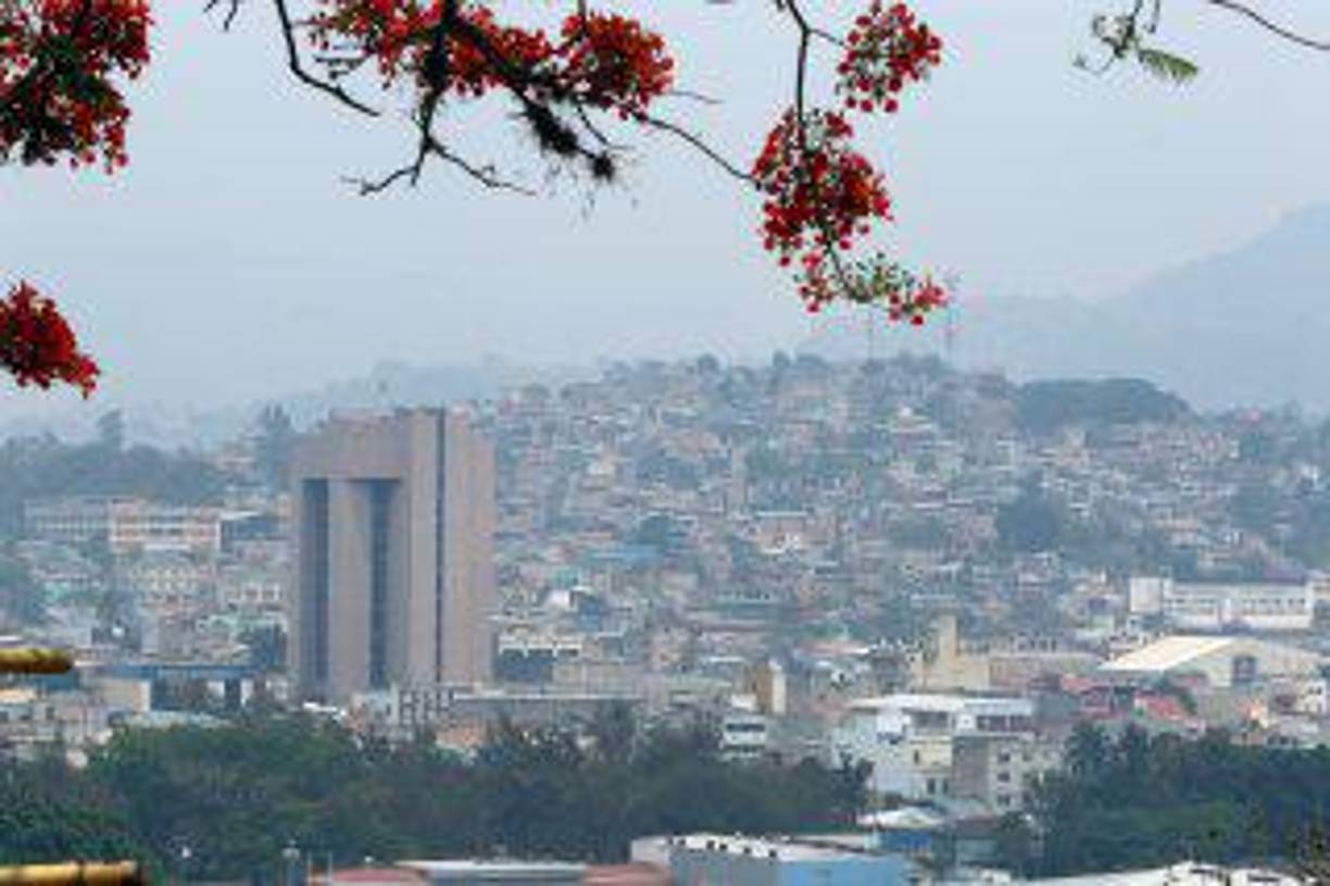 Las nubes de polvo del Sahara se presentan todos los años, entre junio y agosto en el continente Americano, producto de los vientos alisios que los trae desde el norte de África hasta el Caribe.