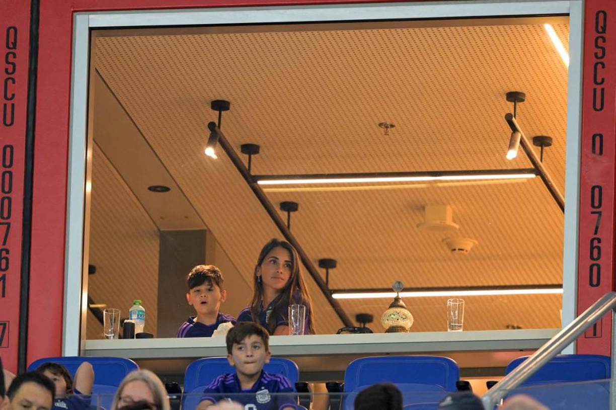 Antonella llegó al estadio 974 de Doha para vivir el partido de la Selección argentina frente a Polonia por la fecha 3 del Grupo C del Mundial Qatar 2022