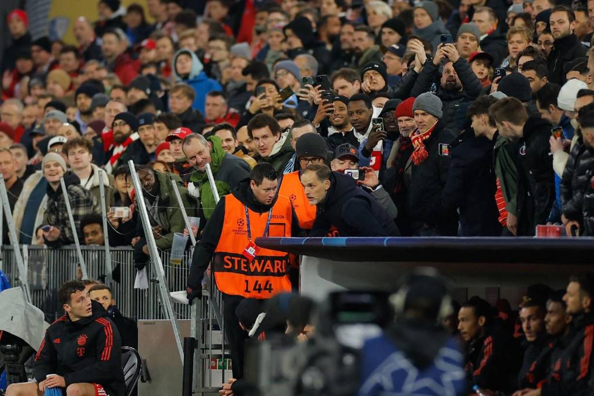 Thomas Tuchel se fue a las graderías luego de ser expulsado.