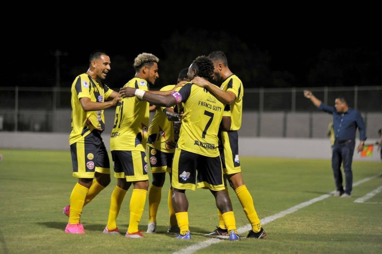 Al 56’ Óscar Padilla Discua aprovechó un tiro libre a favor y tras agarrar mal parada a la zona baja y pese a la salida del portero cafetero Jefferson Sánchez, con un tome suave puso el segundo.