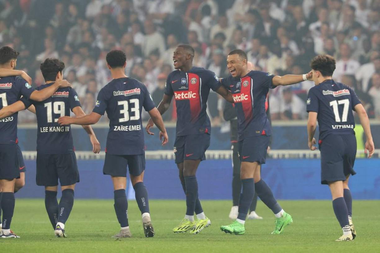 Son varios los jugadores que han confirmado a <i>L’Equipe</i> que no han recibido el ingreso, una especie de castigo precisamente por el rendimiento aquella temporada.