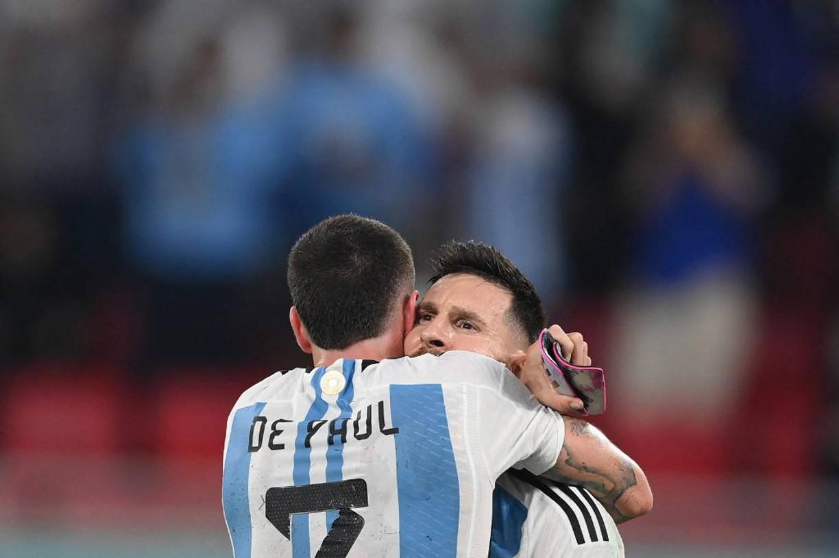 En cada entrevista que daba, Messi hablaba de <b>la buena convivencia que tenía con De Paul</b>, de las bromas que realizaban y de cómo la Selección se había fortalecido como grupo.