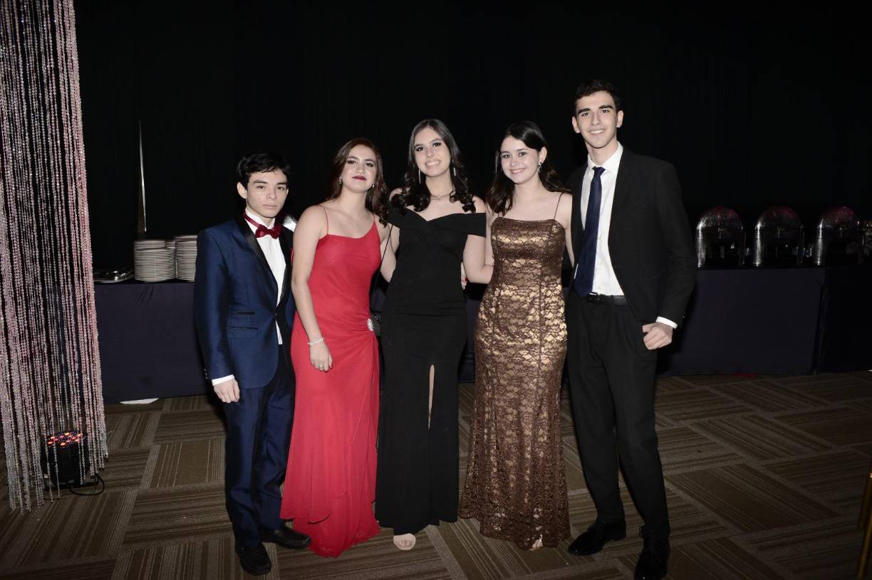 Andrés Flores, Amira Yacamán, Cecilia Cabrera, Cristina Rodezno y Roberto Perdomo 