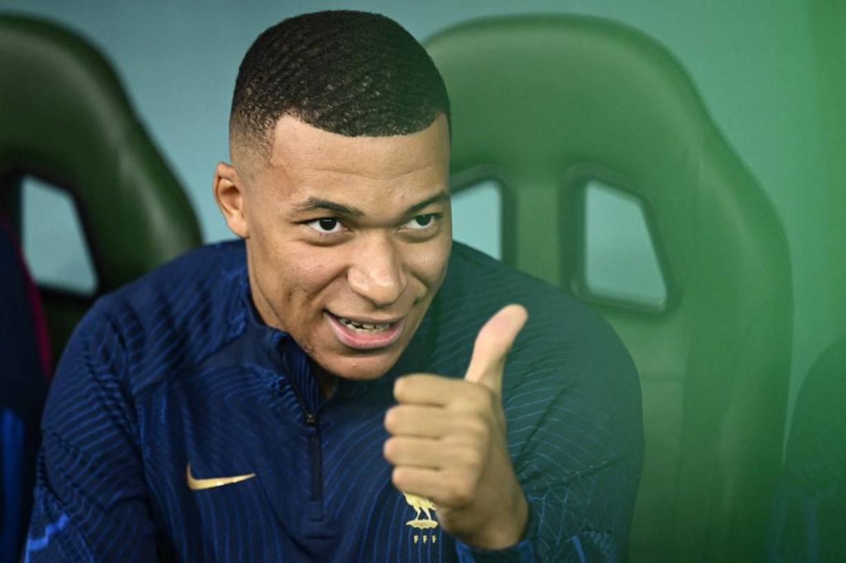 <b>Kylian Mbappé está siendo una de las grandes figuras del Mundial de Qatar 2022. Además de sus goles en la justa mundialista, el crack francés es noticia por su vida privada ya que se le vincula con una modelo transgénero.</b>