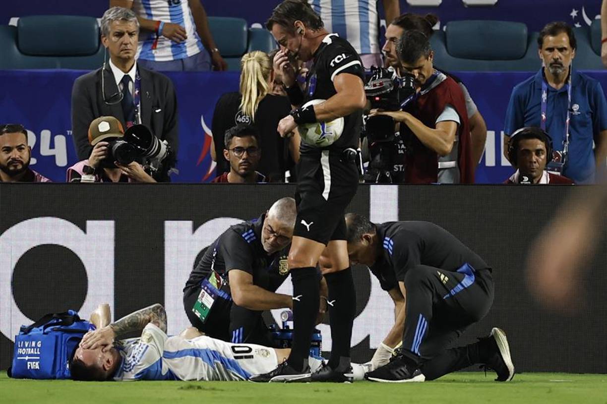 Y es que el astro argentino se encuentra lesionado desde la final de la Copa América 2024, por lo que mientras se recupera disfruta de su familia.