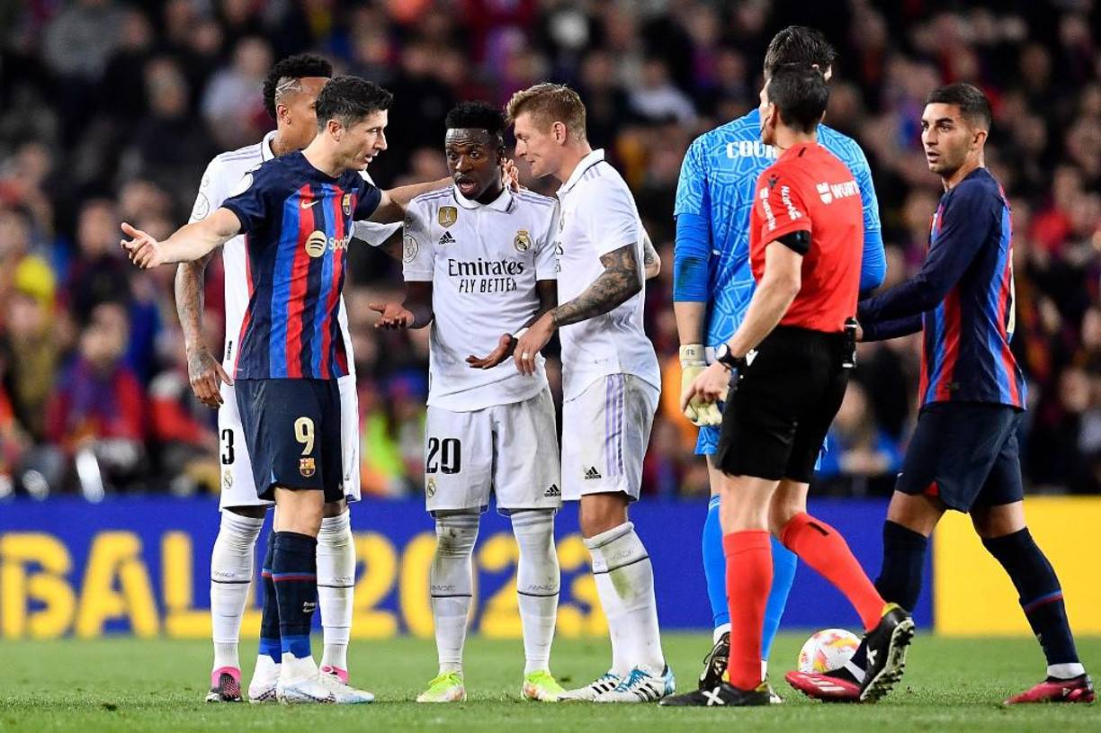 Mira lo que dice la prensa y comunicadores deportivos tras el 4-0 del Real Madrid al FC Barcelona.