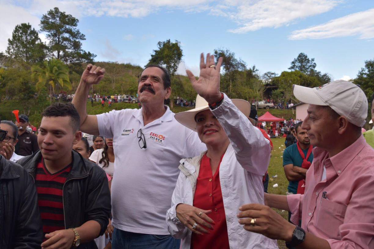 En 2011, Zelaya impulsa el surgimiento del Partido Libertad y Refundación (Libre). Carlos Zelaya se convirtió desde ese momento en el líder del partido en su departamento. 