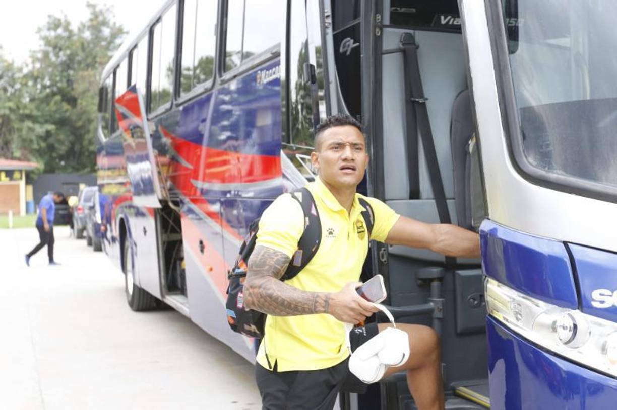 Luis Garrido: El centrocampista de contención no sigue en Real España y varios clubes se han intersado en ficharle. El volante está en la órbita del Honduras Progreso, Victoria y Los Potros del Olancho FC.