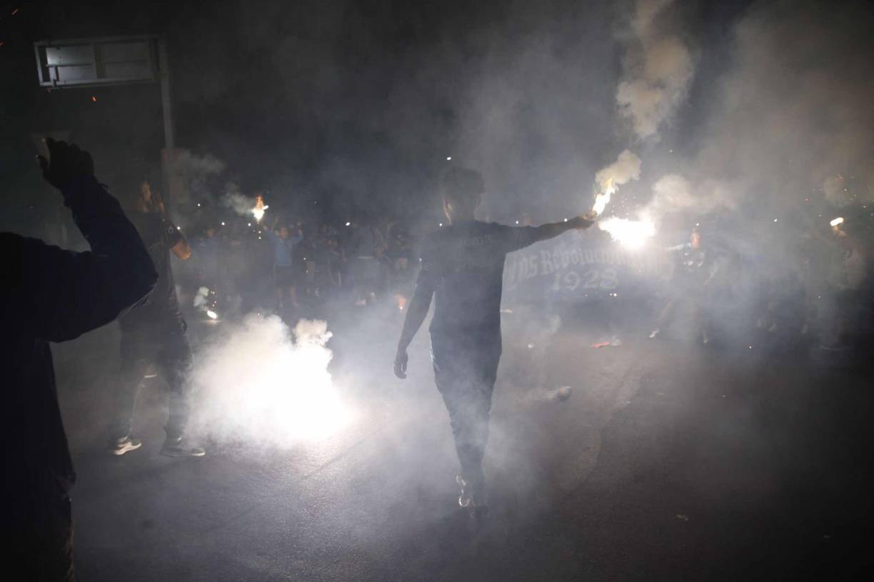 Barra del Motagua enciende la final con ambientazo en las gradas