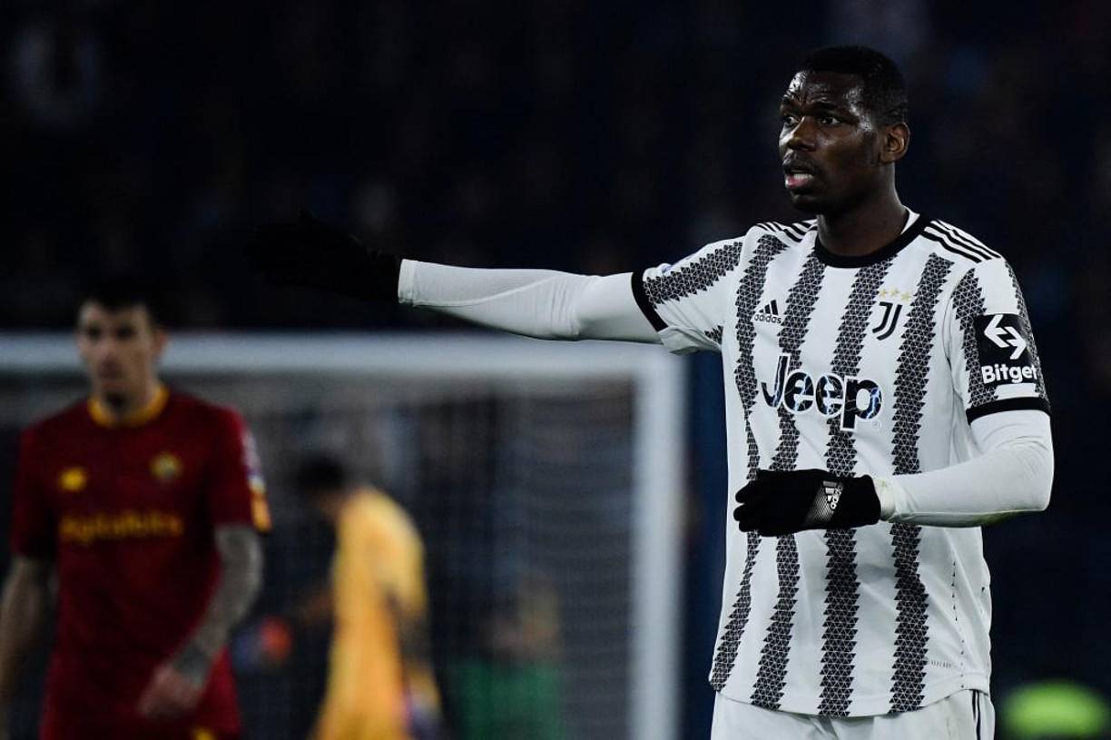 Según ‘La Gazzeta dello Sport’, Pogba deberá bajar sus requisitos salariales para continuar formando parte de la Juventus. Según informa este medio, la Juve ya trató de realizar una oferta de renovación a la baja, aunque Pogba la habría rechazado. 
