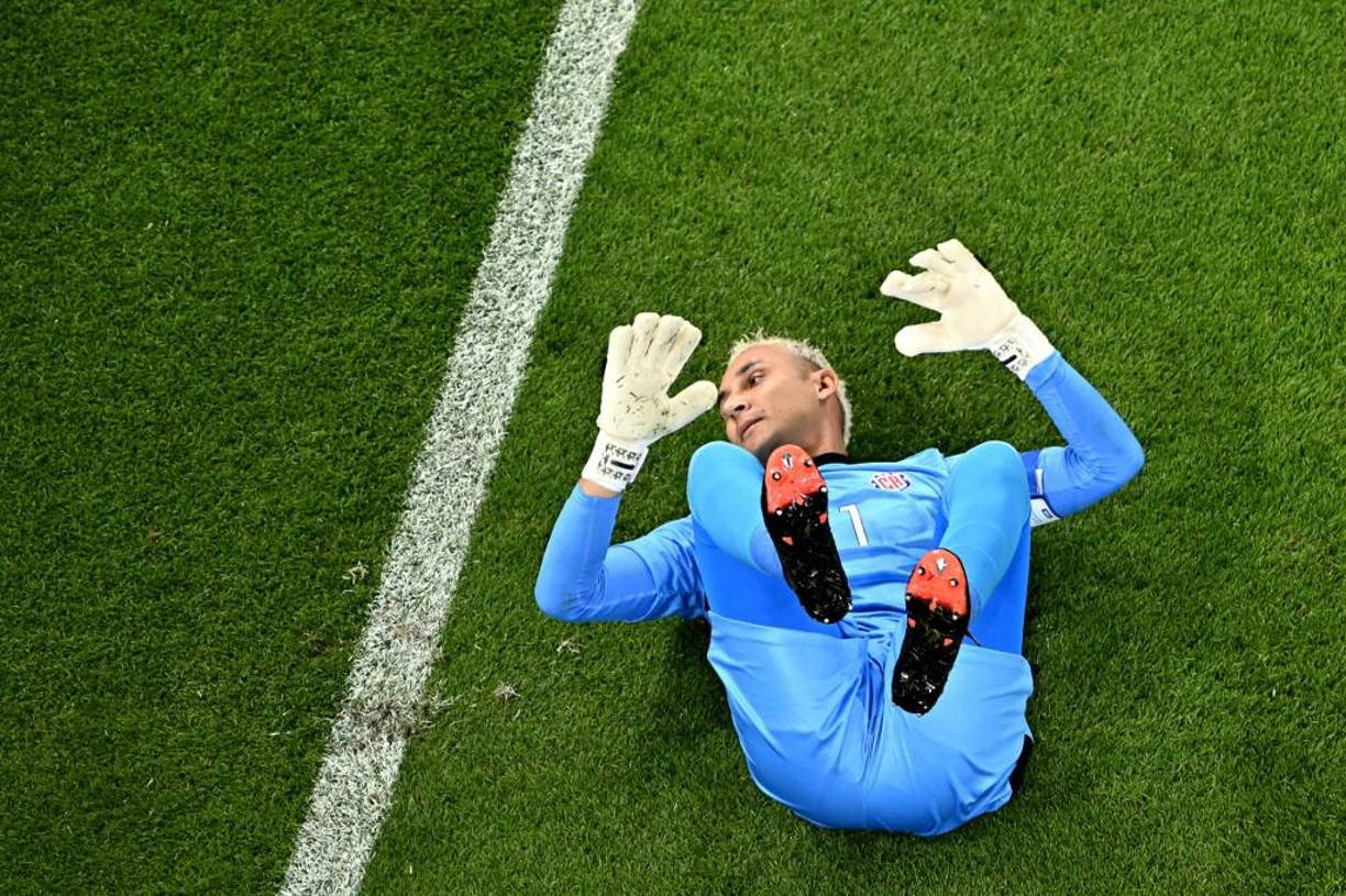 Tras lo ocurrido, los aficionados ticos recordaron una situación similar sucedida en el Mundial de Brasil 2014 cuando Jorge Luis Pinto era el timonel de la Selección y le negó el permiso a Keylor de celebrar a su esposa durante el torneo.