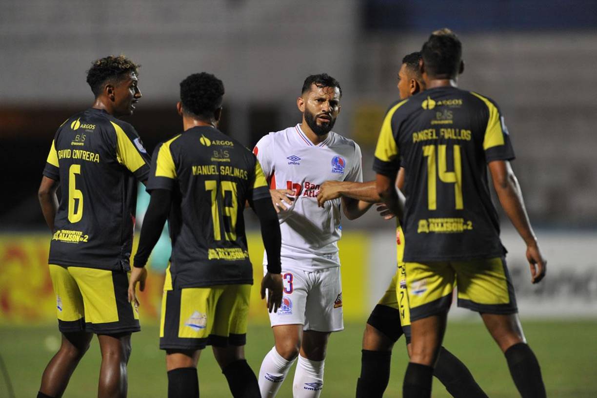 Jorge Álvarez y su enfado con Ángel Fiallos.