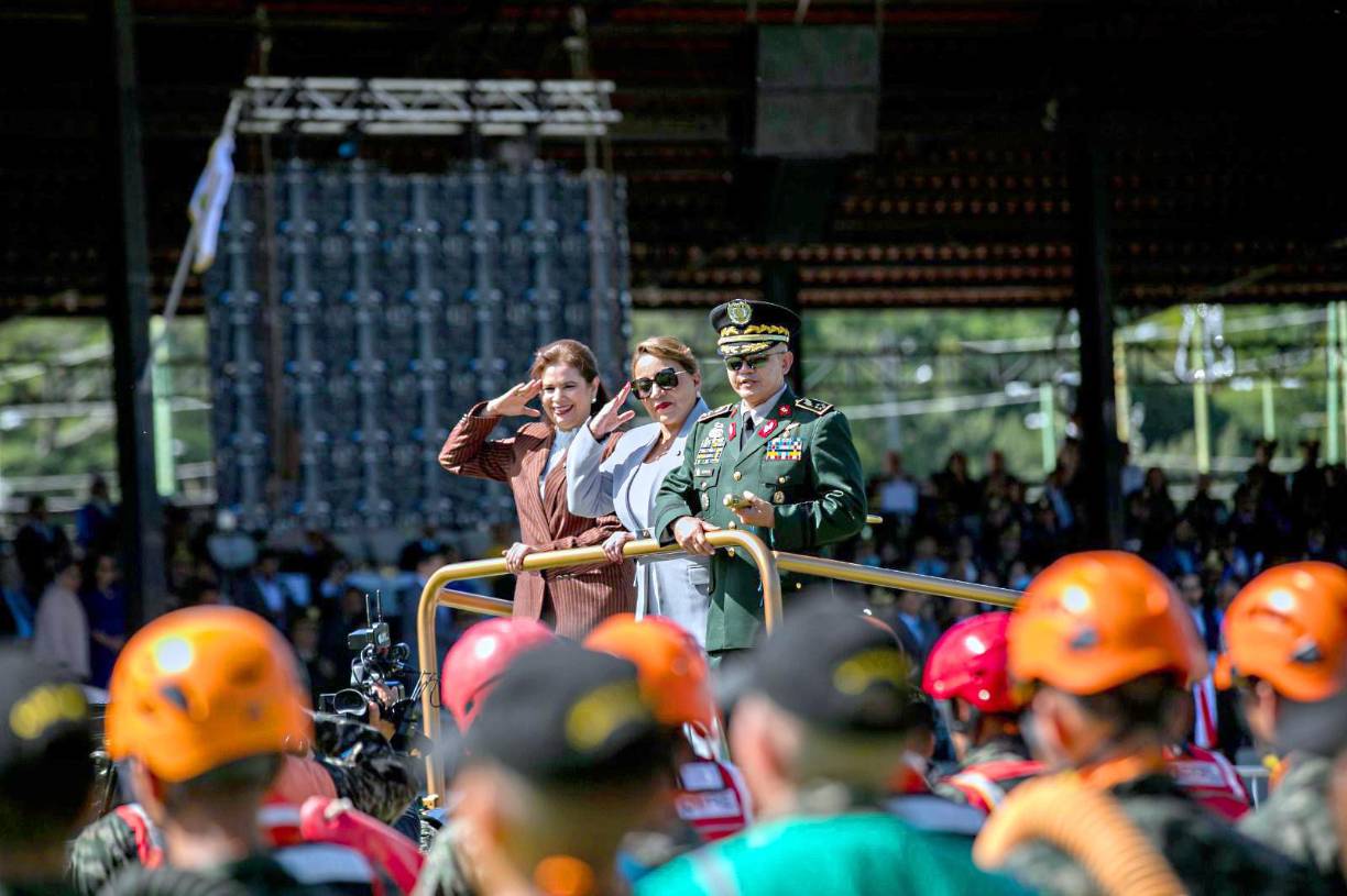 La ministra Moncada es una de las funcionarias más cercanas a la familia presidencial y goza de la confianza de la presidenta Xiomara Castro y del expresidente Manuel Zelaya. 