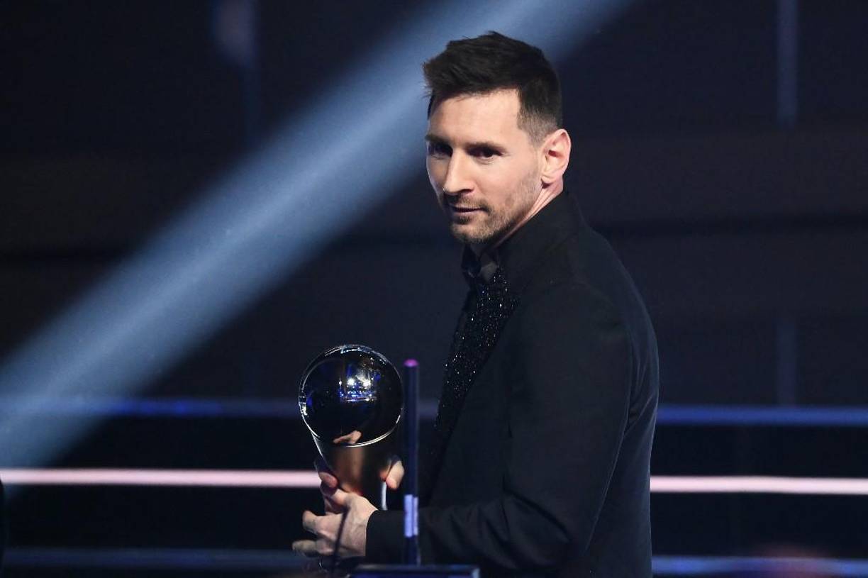 Uno de los jugadores del Real Madrid decidió votar por Lionel Messi en los premios The Best y esto le ha traído grandes problemas. Las redes sociales han estallado al extremo que han pedido su salida del club.