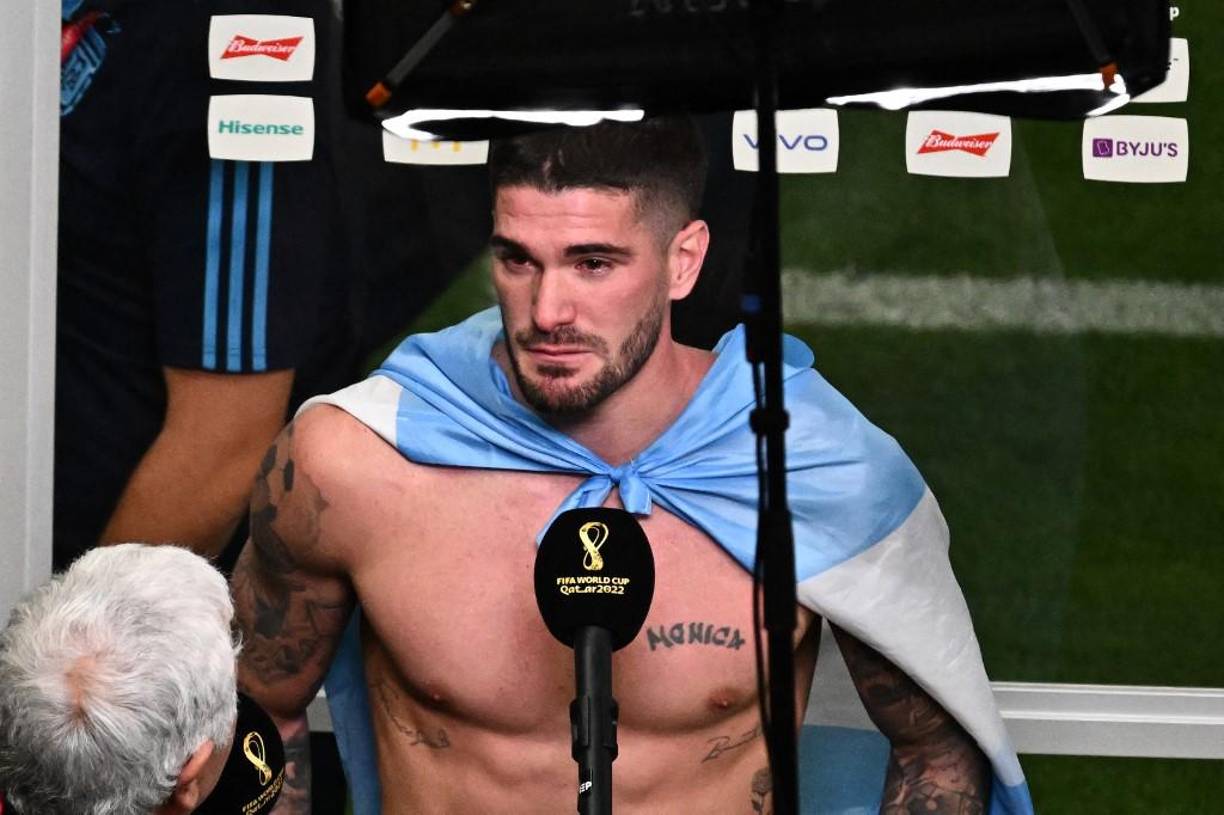 Argentina's midfielder #07 Rodrigo De Paul answers journalists questions at the end of the Qatar 2022 World Cup final football match between Argentina and France at Lusail Stadium in Lusail, north of Doha on December 18, 2022. (Photo by Jewel SAMAD / AFP)
