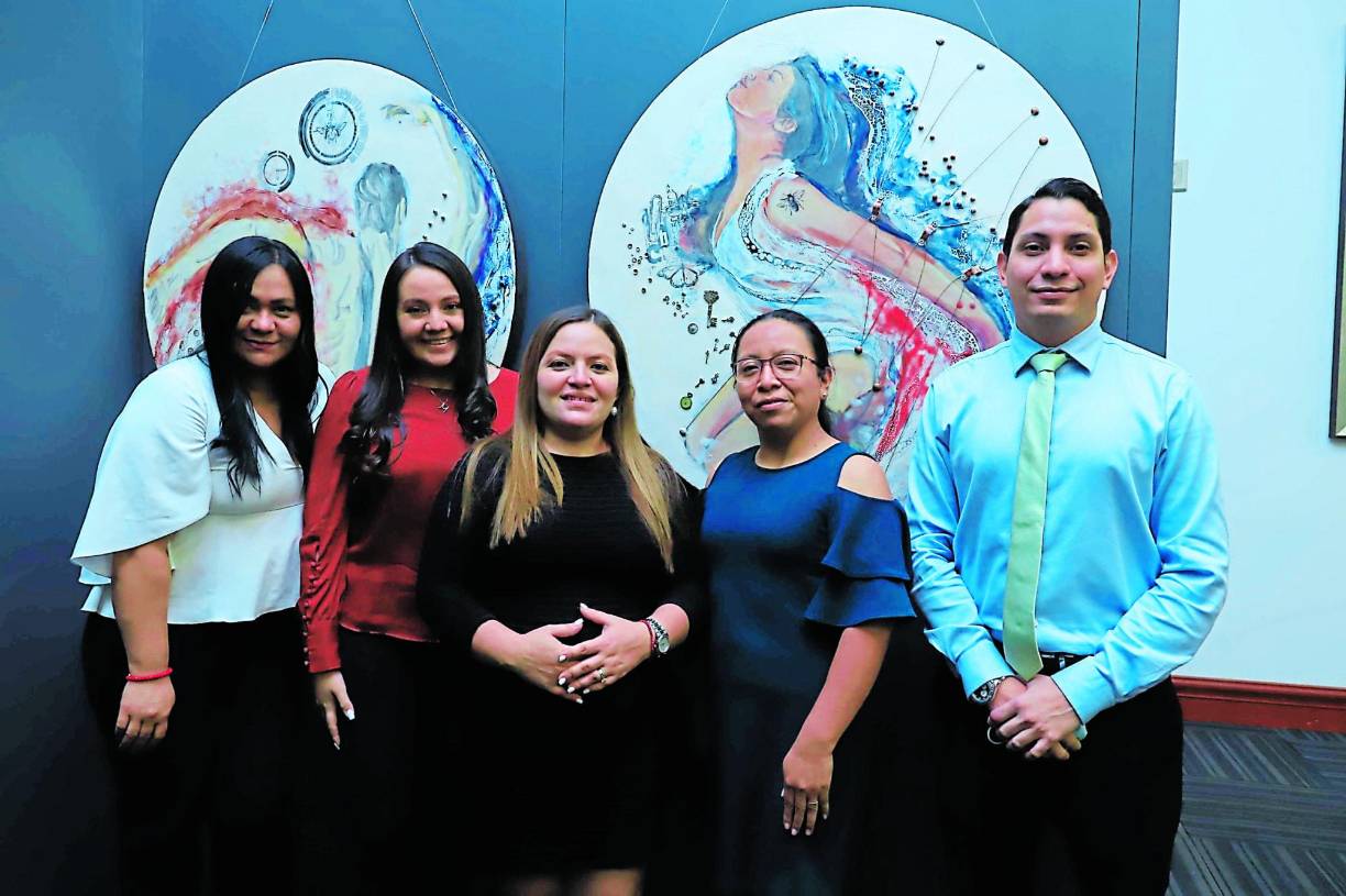 Luisa Molina, Hilda Madrid, Kimberly Rojas, Eda López y José Vitanza