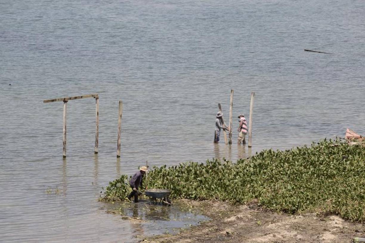 Pacheco agregó que el 21 de febrero se reunieron con fiscales y sus apoderados legales, por lo que llegaron al acuerdo de que ya para el lunes 6 de marzo todos estarían demolidos.