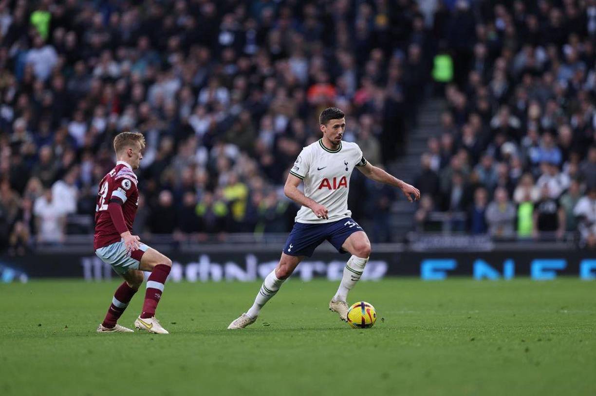 Según detalla diario Sport, el Barcelona y el Tottenham tendrán una reunión por Lenglet. Ambos equipos van a aprovechar el enfrentamiento que disputarán.