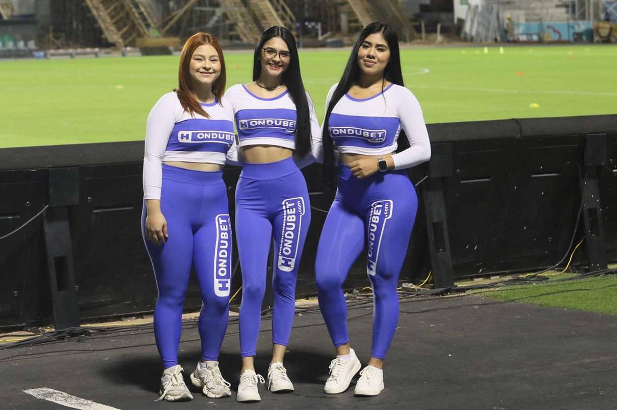 Estas hermosas chicas edecanes cautivaron en el clásico Olimpia - Real España.