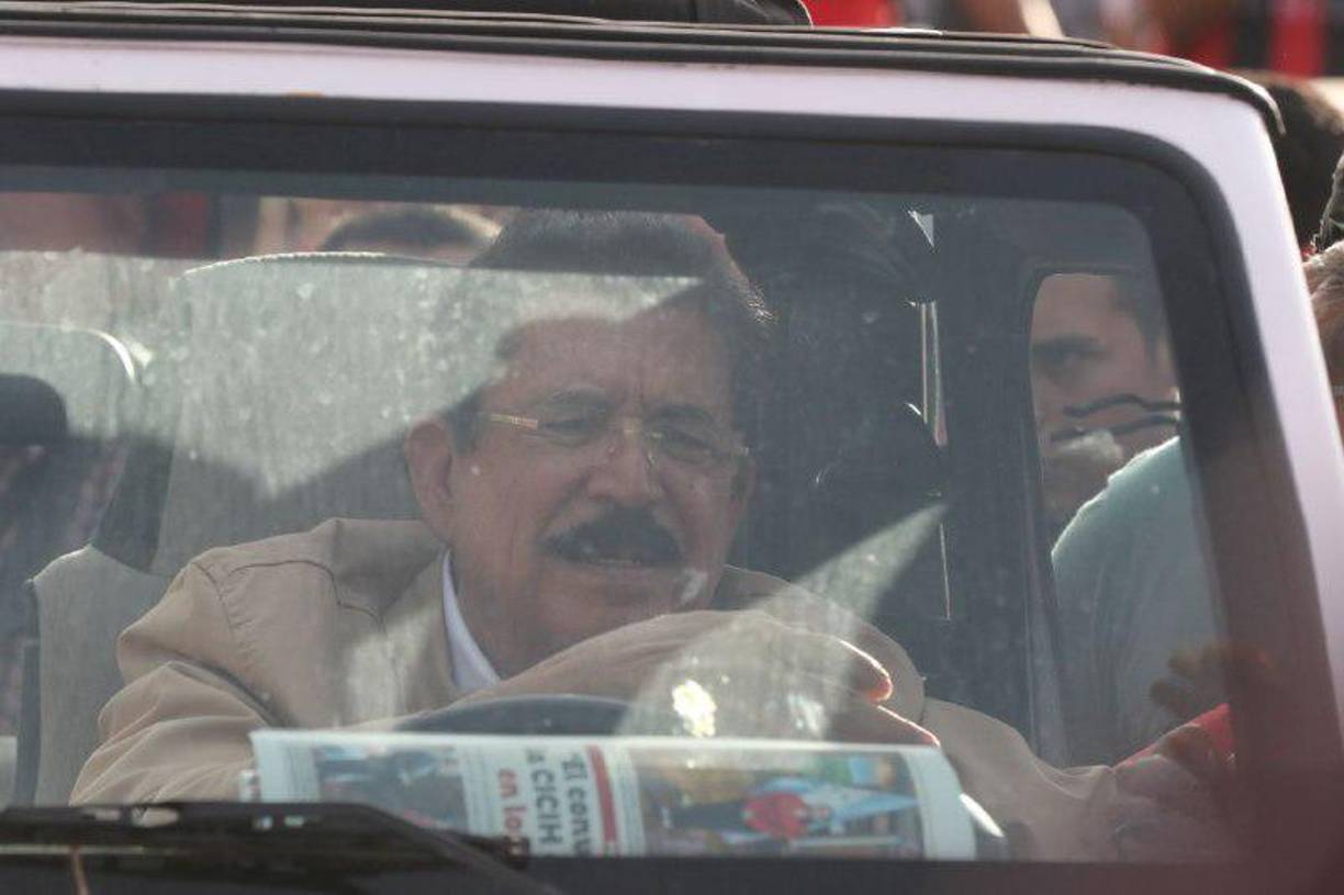 "La multitudinaria movilización es una expresión clara del apoyo de nuestro pueblo y la resistencia del Partido Libre para con la compañera Xiomara Castro", señaló Alegría.