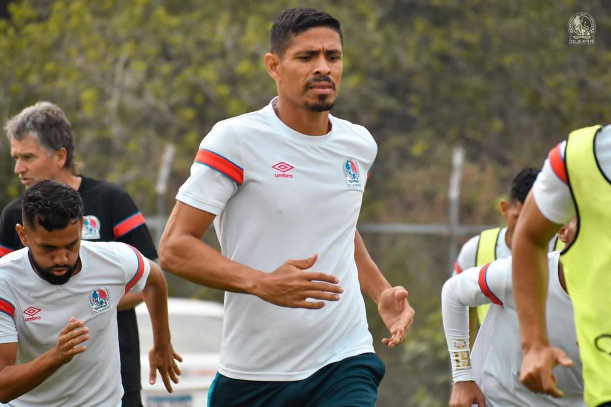 El defensa Juan Pablo Montes, pese a no tener minutos en el Torneo Clausura 2024, renovará su contrato con el Olimpia.