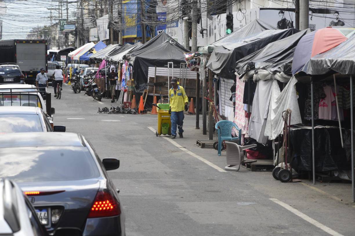 Las imágenes del caos y el desorden en el centro de San Pedro Sula