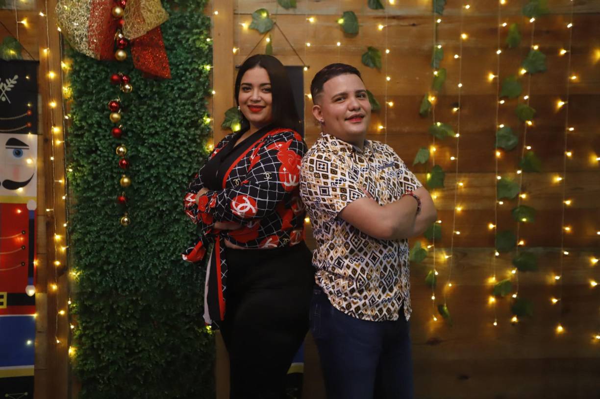 <b>DIVA´S SHOW</b>Con un especial de las cantantes internacionales Marisela y Selena Quintanilla, los talentosos Miriam Cast y Luis Carrasco llegan hoy a las 7:00 pm a Condy´s Grill, ubicado en la colonia Zerón.