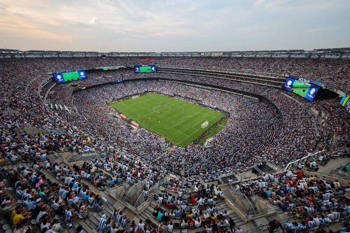 82 mil aficionados llegaron al Metlife Stadium de East Rutherford (Nueva Jersey) para disfrutar del Argentina vs Canadá. 