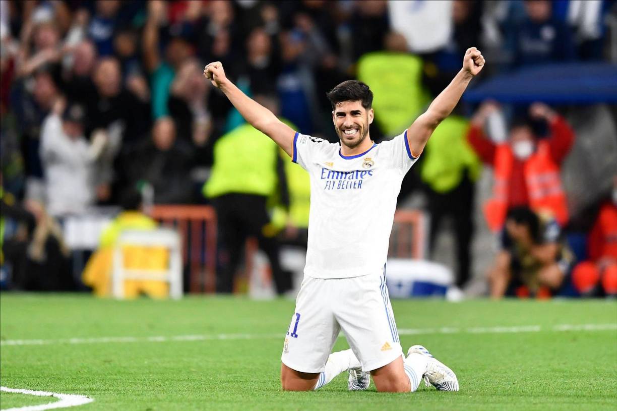 El AC Milan y algunos clubes ingleses se han acercado al Real Madrid por Marco Asensio. 