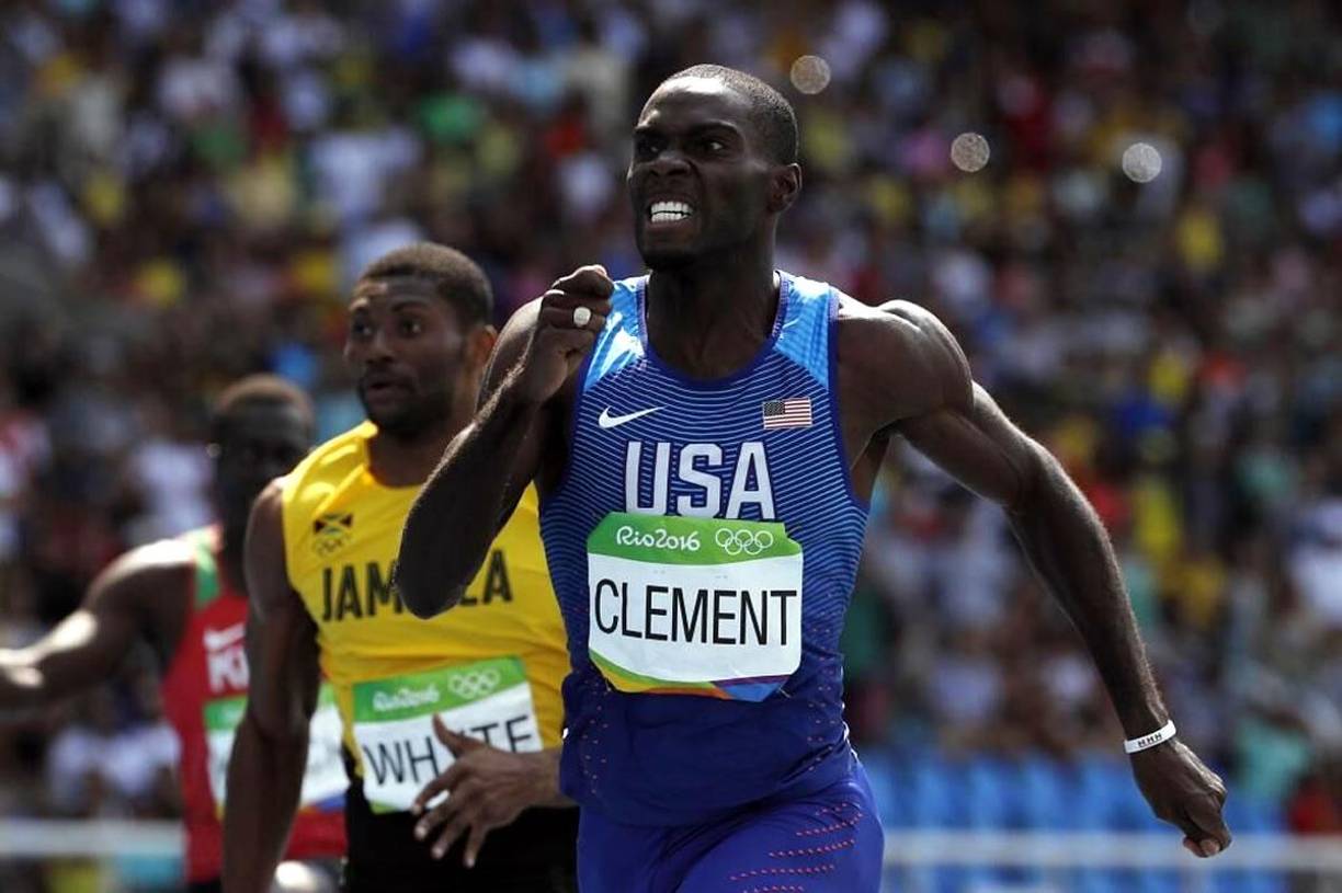 Kerron Clement - El velocista declaró su orientación sexual en octubre de 2020. El campeón olímpico de 400 vallas aseguró en Instagram que “está en nuestra mano levantar la voz y no tener miedo con la inclusión en el deporte, o que te discriminen por tener una sexualidad, género, raza o capacidad física diferente. Tenemos que luchar contra esto, y por eso hoy estoy aquí, y espero inspirar a otros para que hagan lo mismo”.