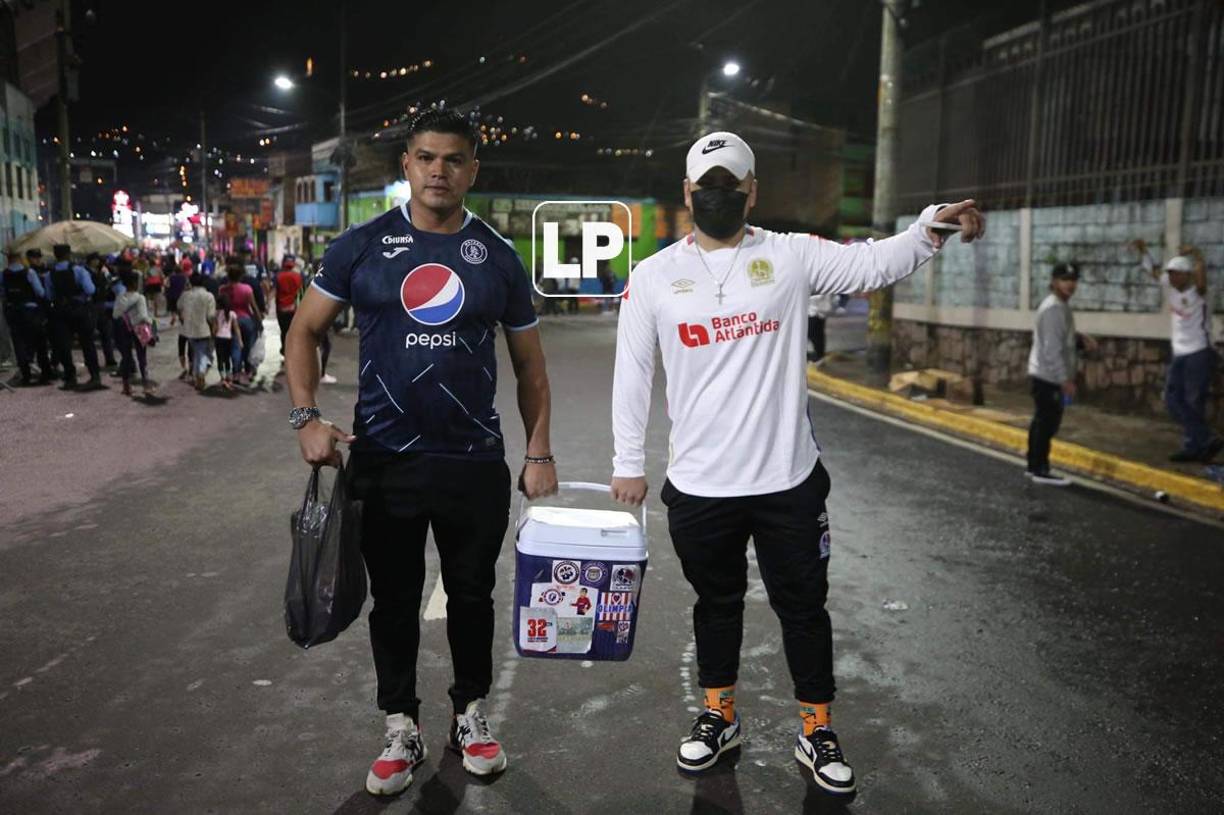Amigos y rivales por el Clásico Motagua-Olimpia.