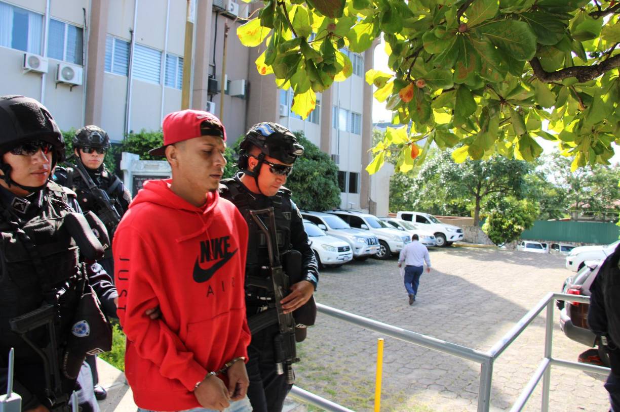 La entrega, se realizó luego de celebrar la audiencia donde un Juez de Extradición de Primera Instancia dictó arresto provisional en la penitencia de Támara. 