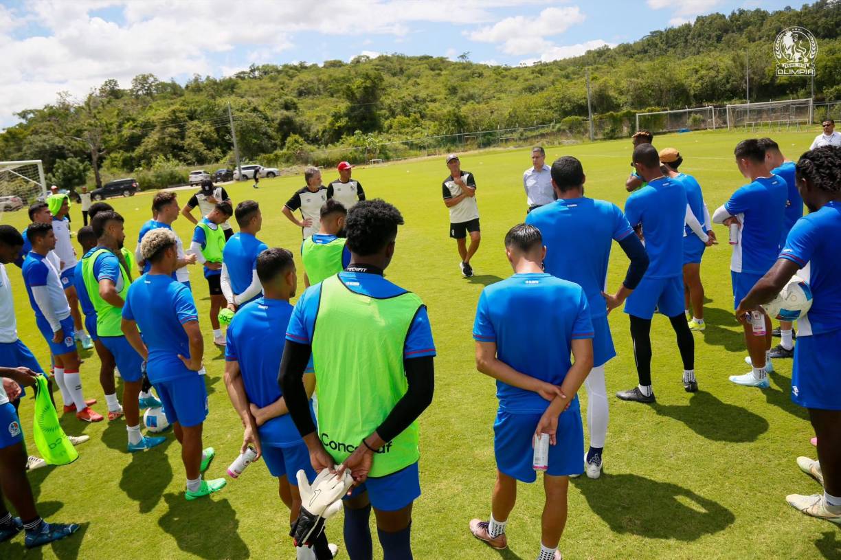 El estado anímico y la confianza de los jugadores cayó luego de lo sucedido y lo que venían siendo días de alegría y felicidad se convirtieron en una tormenta.
