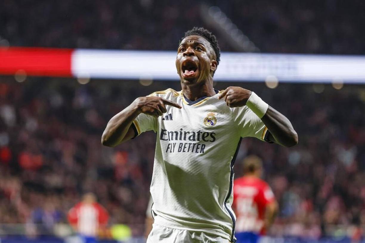 “Aquí el Madrid”, decía Vinicius mientras se señalada el escudo.