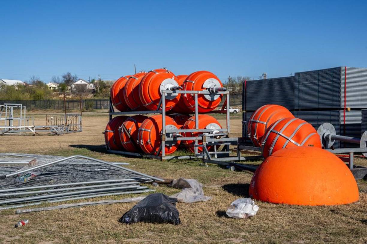 La Guardia Nacional de Texas continúa su bloqueo y vigilancia de Shelby Park en un esfuerzo por disuadir la inmigración ilegal.