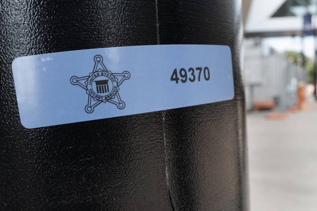 <b>¿Cuáles son sus misiones? </b>Fue creado inicialmente para luchar contra la falsificación de moneda pero después del asesinato del presidente William McKinley en 1901 se le confió la protección del presidente, el vicepresidente y sus familias, tanto en Estados Unidos como en el extranjero. 