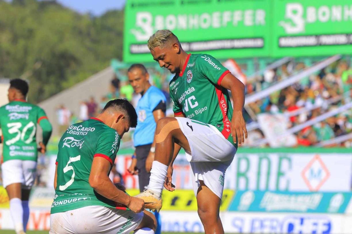El tercero de la tarde sampedrana fue un deleite, balonazo del Chino donde Vega durmió el esférico con su control para definir exquisito. Un 3-0 de talla mundial para irse al descanso.