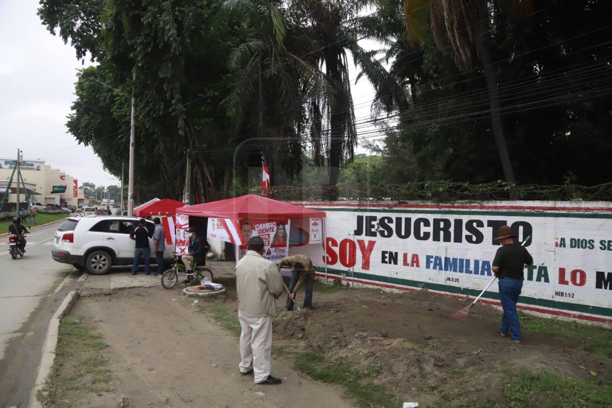 Así viven los sampedranos el ambiente previo a las generales generales