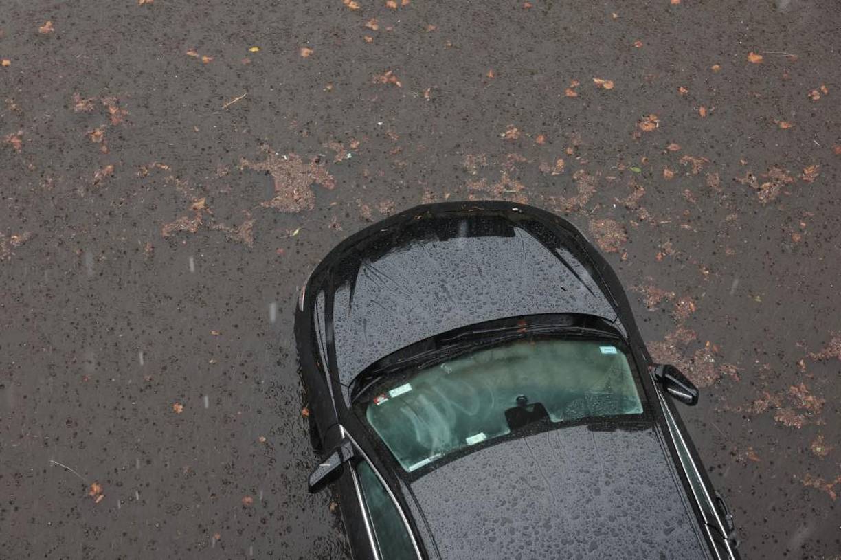 Debido a las inundaciones del huracán Ida murieron más de una decena de personas en la ciudad, sobre todo personas que estaban en sótanos de edificios en el condado de Queens, el más afectado entonces. EFE