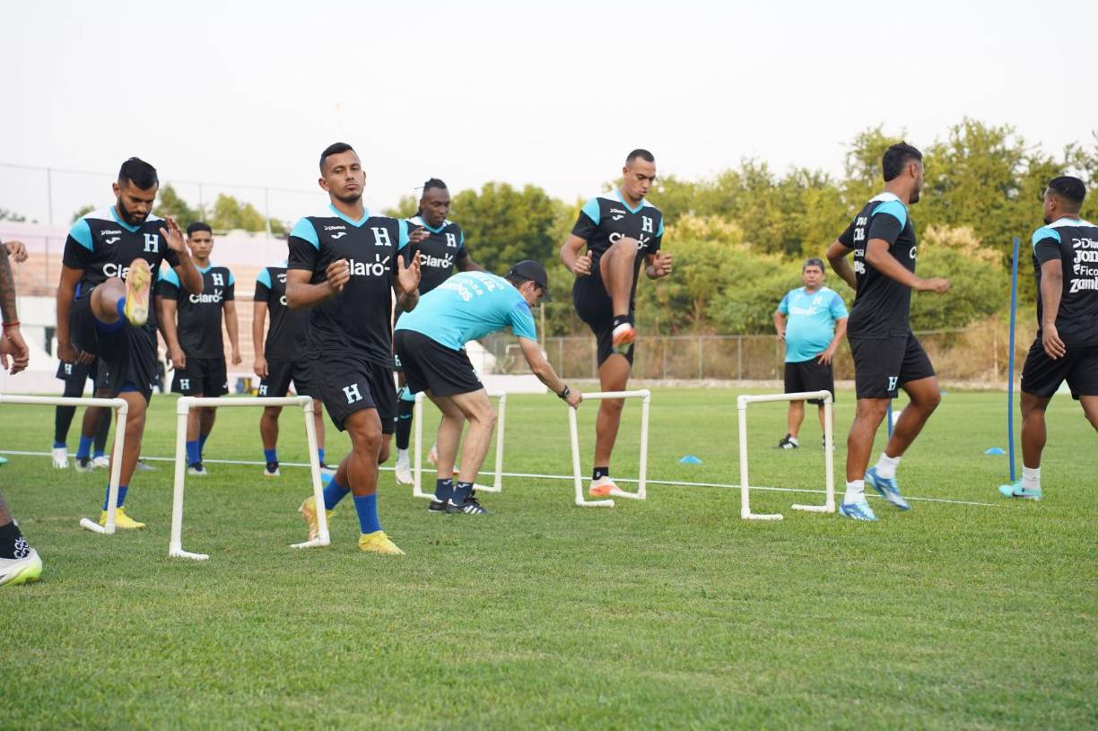 Los jugadores de la Bicolor Nacional entrenaron a todo vapor en territorio mexicano. Recordemos que la Bicolor tendrá que adaptarse a la altura de Ciudad de México.