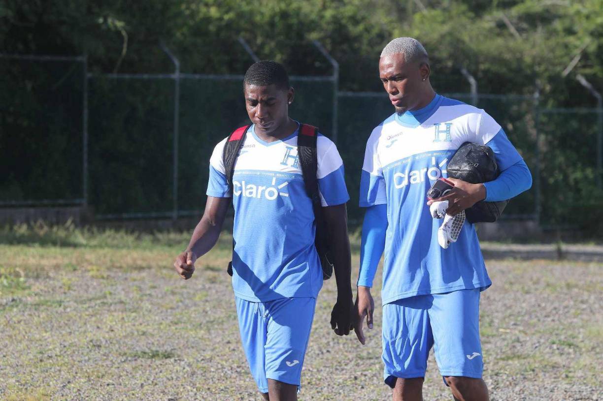¡Con rostros nuevos! La llegada de Deiby Flores junto a uno de los debutantes en el llamado de Reinaldo Rueda, Jesús Batiz.