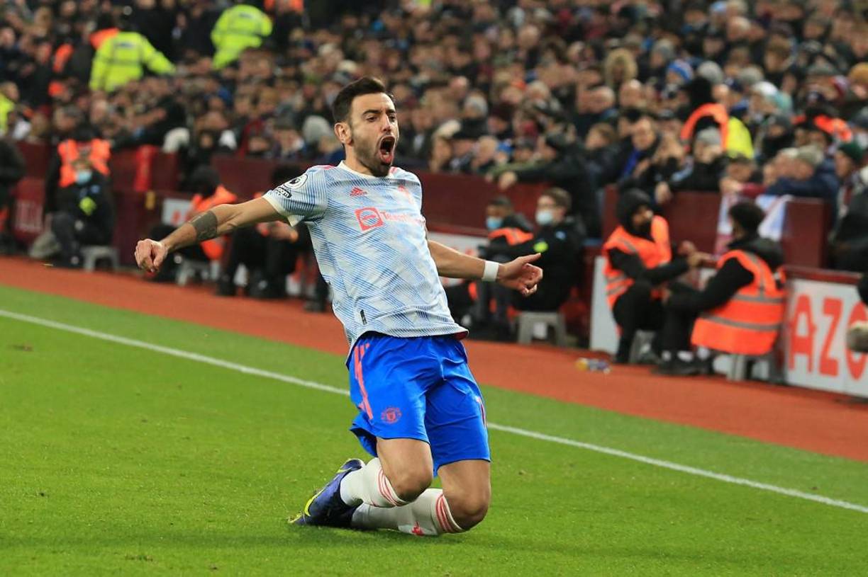 Bruno Fernandes ha frenado lo que era como un hecho su renovación con Manchester United. El mediocampista portugués tiene contrato hasta 2025 y se habían iniciado conversaciones para ampliar su vinculación y mejorar sus condiciones, pero ahora se va a tomar un tiempo para valorar la situación.