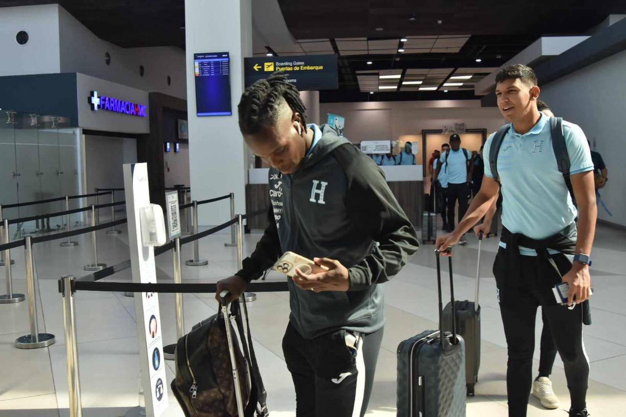 Rubilio Castillo entró de cambio y anotó el tercer tanto de Honduras ante Cuba en el Nacional. 
