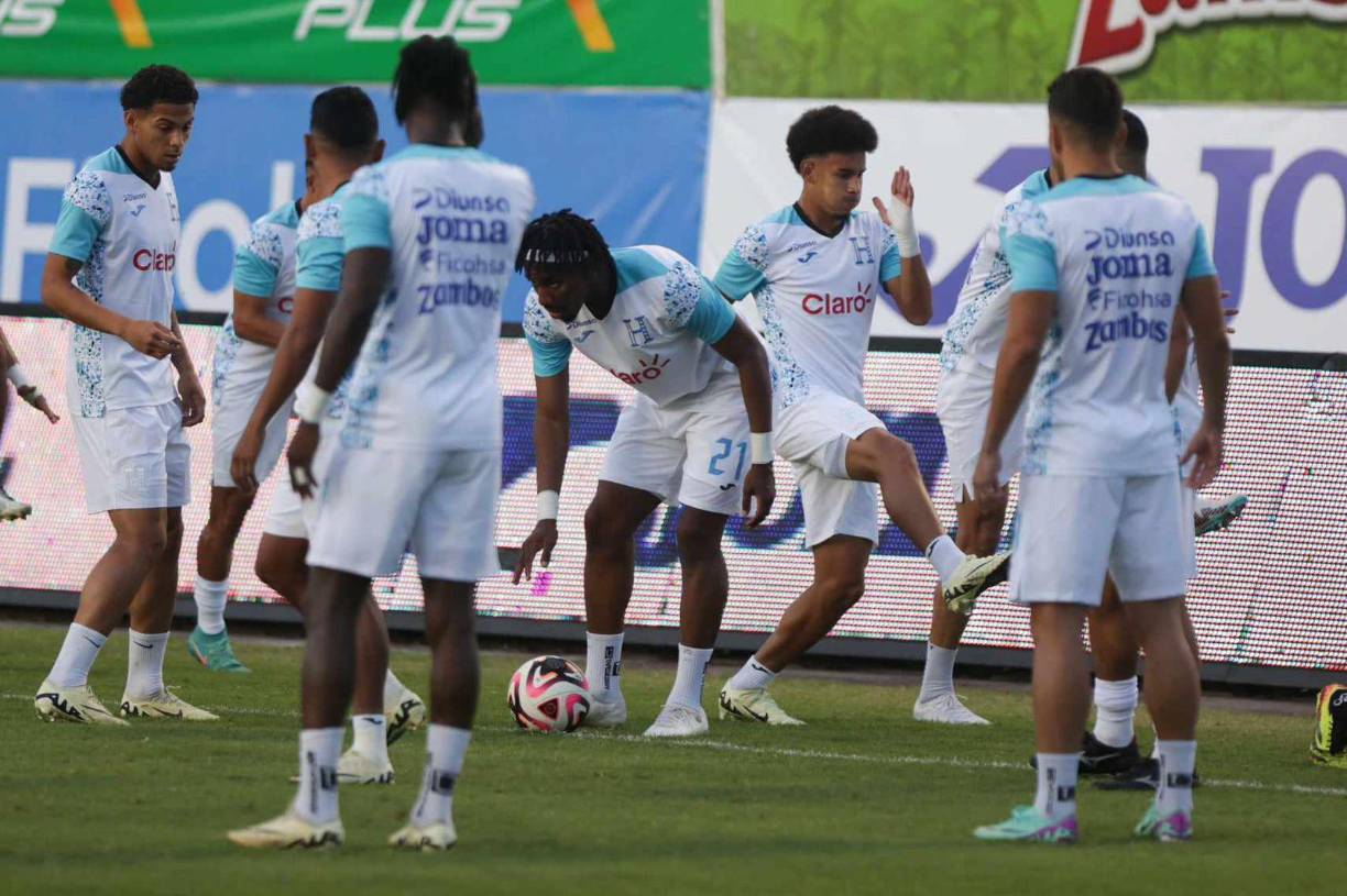 El duelo entre la Bicolor y Ecuador se disputará el próximo domingo y arrancar a las 5:00 PM (Hora catracha) 