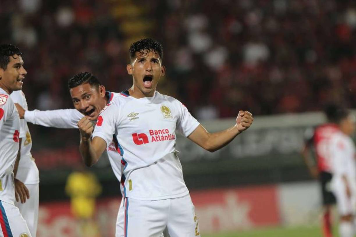 Volante: José Mario Pinto.