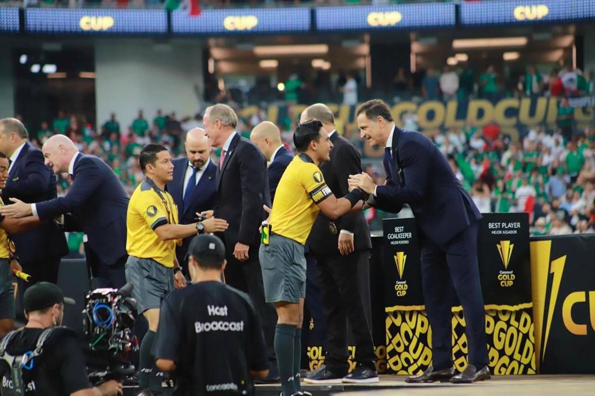 Las autoridades de la Concacaf y FIFA felicitaron a Saíd Martínez por su buen papel en la final de la Copa Oro 2023.